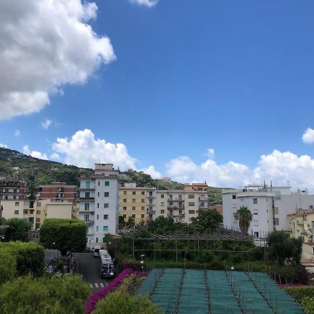 The Place Piazza Lauro Sorrento Esterno foto